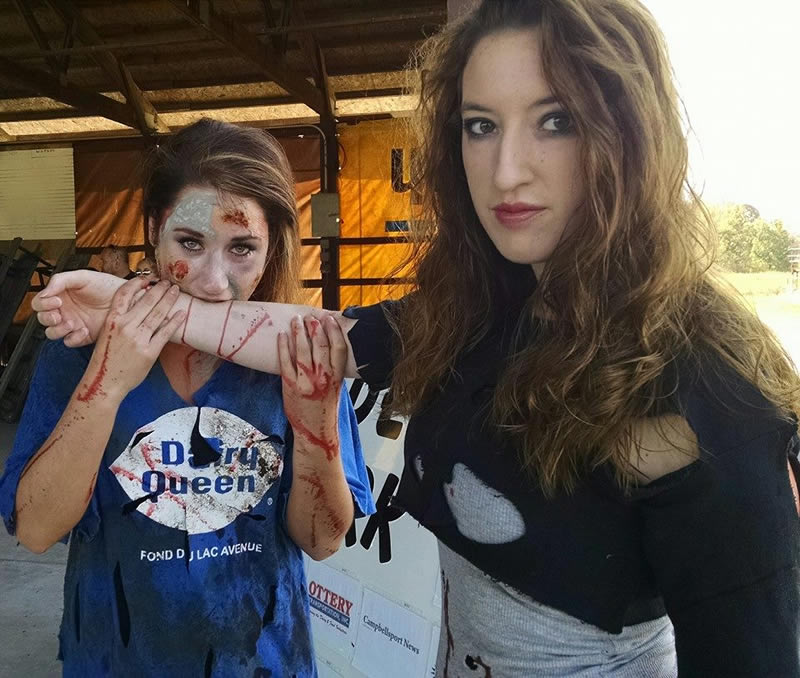 https://www.dundeemill.org/pictures/2014/15 Zombie girls.jpg